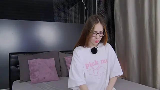 SashaMeow online show from 6, 11, 2025