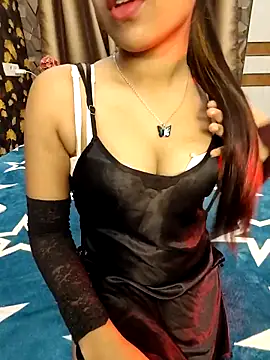 Little  Lia online show from 28, 2, 2025