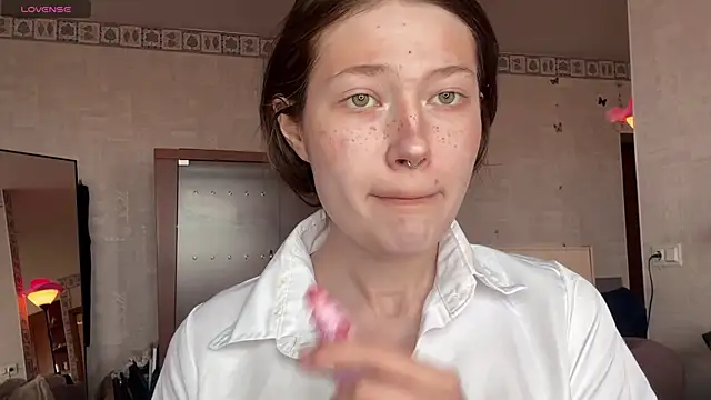 eva varnerr online show from 18, 4, 2026