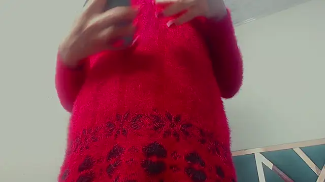 Snapshot of fox_naughty_violet chatting on 30, 10, 2025 fox naughty violet online show from 30, 10, 2025