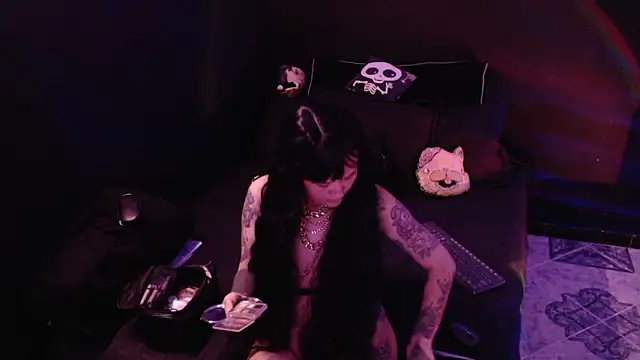 rousstattoo online show from 15, 5, 2026