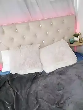 nikkystorm1  online show from 28, 1, 2025