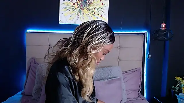 nikkystorm1  online show from 13, 3, 2025