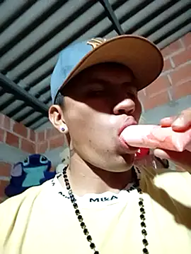 restrepo99 online show from 24, 12, 2024