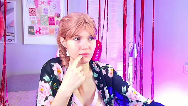 NellieLoyns online show from 19, 2, 2025