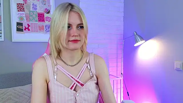 NellieLoyns online show from 16, 3, 2025