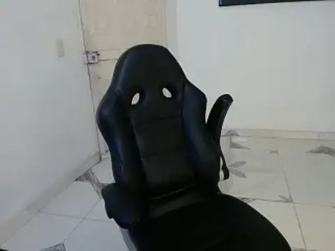 Snapshot of Clyde019 chatting on 26, 1, 2025 Clyde019 online show from 26, 1, 2025