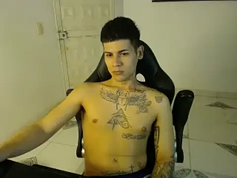 Snapshot of Clyde019 chatting on 19, 2, 2025 Clyde019 online show from 19, 2, 2025