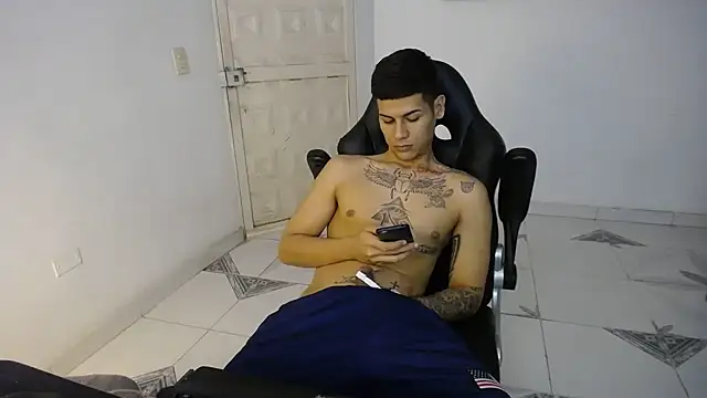 Snapshot of Clyde019 chatting on 20, 2, 2025 Clyde019 online show from 20, 2, 2025