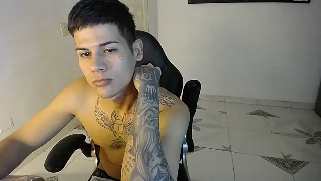 Snapshot of Clyde019 chatting on 22, 2, 2025 Clyde019 online show from 22, 2, 2025