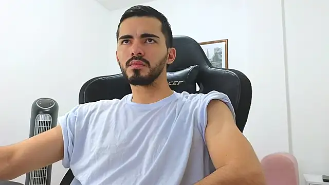 Massimoo 07 online show from 30, 12, 2024