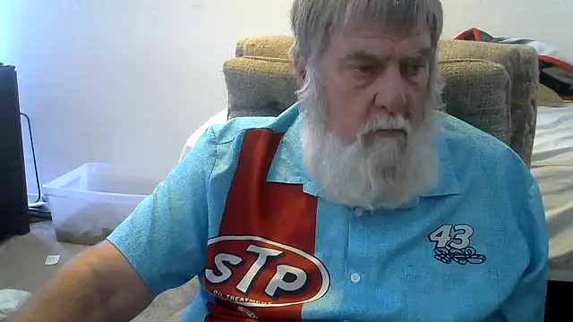 Snapshot of viejo_oso chatting on 7, 6, 2026 viejo oso online show from 7, 6, 2026