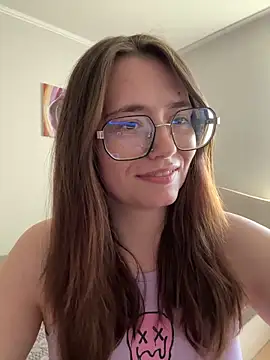 Snapshot of Sabrina_shells chatting on 27, 4, 2026 Sabrina shells online show from 27, 4, 2026