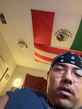 cloudy couple444 online show from 17, 9, 2025