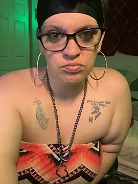 cloudy couple444 online show from 7, 10, 2025