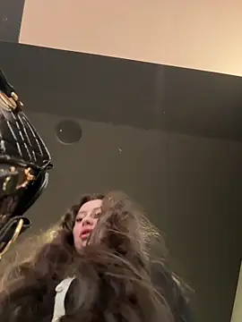 AndreaMood online show from 10, 2, 2025