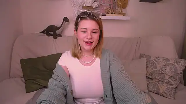 TessPleasure online show from 22, 1, 2025