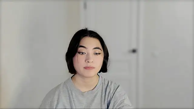  hannah baker online show from 25, 2, 2025