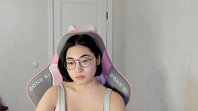  hannah baker online show from 16, 3, 2025