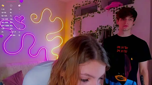 Snapshot of RobertAndLinela chatting on 24, 12, 2024 RobertAndLinela online show from 24, 12, 2024