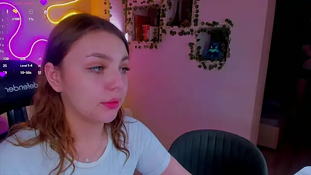 Snapshot of RobertAndLinela chatting on 25, 12, 2024 RobertAndLinela online show from 25, 12, 2024