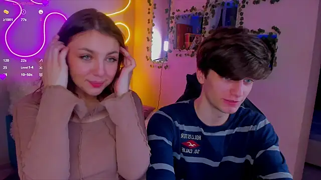 Snapshot of RobertAndLinela chatting on 26, 12, 2024 RobertAndLinela online show from 26, 12, 2024