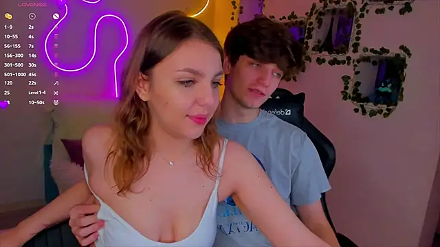 Snapshot of RobertAndLinela chatting on 30, 12, 2024 RobertAndLinela online show from 30, 12, 2024