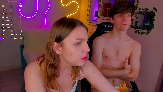 Snapshot of RobertAndLinela chatting on 30, 12, 2024 RobertAndLinela online show from 30, 12, 2024