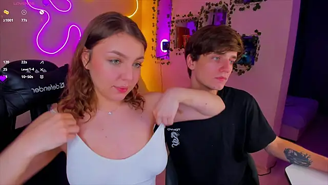 Snapshot of RobertAndLinela chatting on 10, 1, 2025 RobertAndLinela online show from 10, 1, 2025