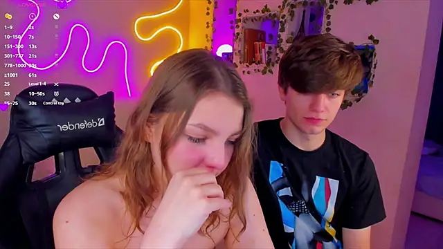 Snapshot of RobertAndLinela chatting on 11, 1, 2025 RobertAndLinela online show from 11, 1, 2025