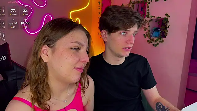 Snapshot of RobertAndLinela chatting on 18, 2, 2025 RobertAndLinela online show from 18, 2, 2025