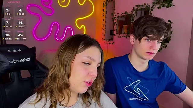 Snapshot of RobertAndLinela chatting on 21, 2, 2025 RobertAndLinela online show from 21, 2, 2025