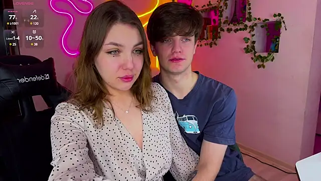 Snapshot of RobertAndLinela chatting on 2, 3, 2025 RobertAndLinela online show from 2, 3, 2025