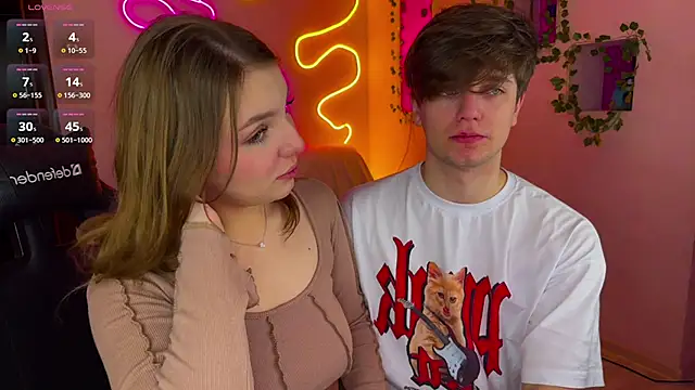 Snapshot of RobertAndLinela chatting on 6, 3, 2025 RobertAndLinela online show from 6, 3, 2025