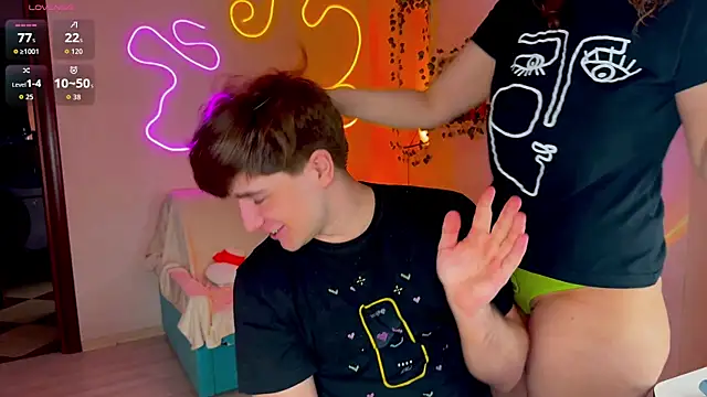 Snapshot of RobertAndLinela chatting on 11, 9, 2025 RobertAndLinela online show from 11, 9, 2025