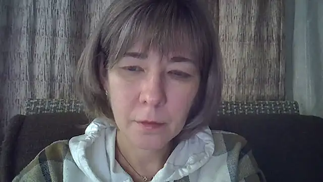 EllaJohnsonX online show from 5, 1, 2025