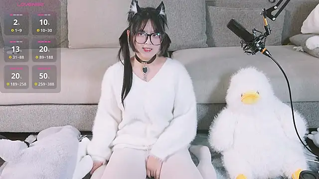 Snapshot of Yu_UwU_ chatting on 4, 2, 2025 Yu UwU  online show from 4, 2, 2025