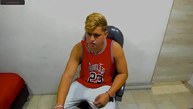 Warning Boy online show from 27, 12, 2024