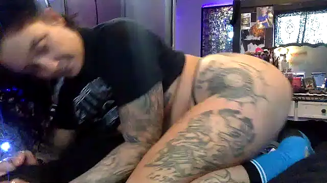 Eden Darkskye online show from 2, 1, 2025