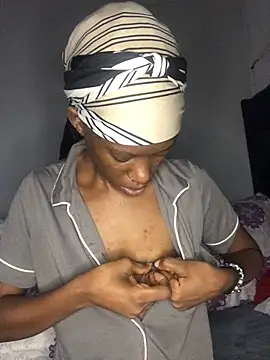 xxSexyTalia28 online show from 11, 4, 2026