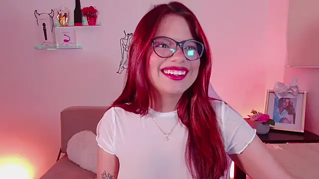 Snapshot of EmiF26 chatting on 28, 1, 2025 EmiF26 online show from 28, 1, 2025