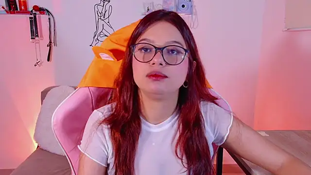 Snapshot of EmiF26 chatting on 22, 3, 2025 EmiF26 online show from 22, 3, 2025