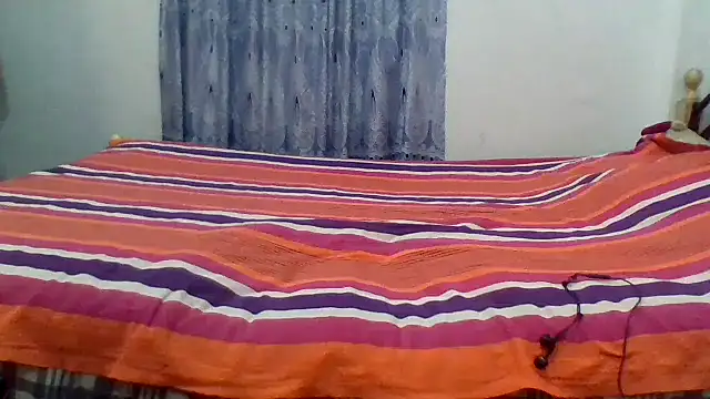 Snapshot of Top_Level chatting on 15, 10, 2025 Top Level online show from 15, 10, 2025