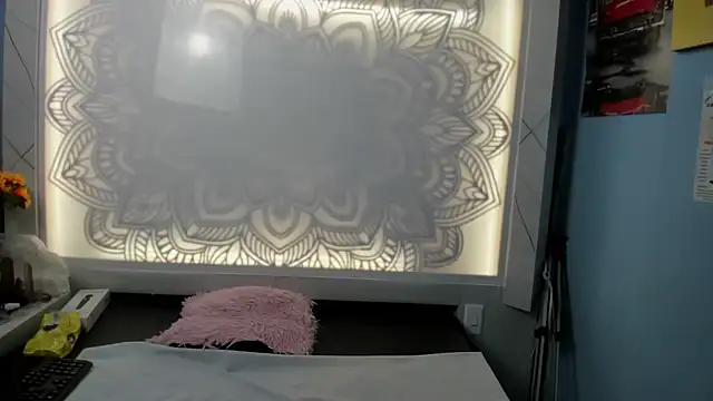 Chloe Martini online show from 18, 3, 2026