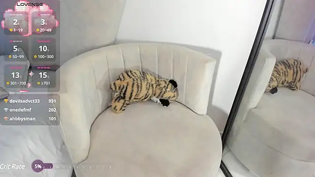 rachaeldeckard   online show from 8, 3, 2025