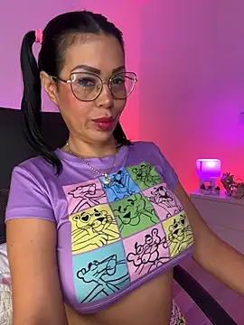 Snapshot of KarolRubi1 chatting on 17, 4, 2026 KarolRubi1 online show from 17, 4, 2026