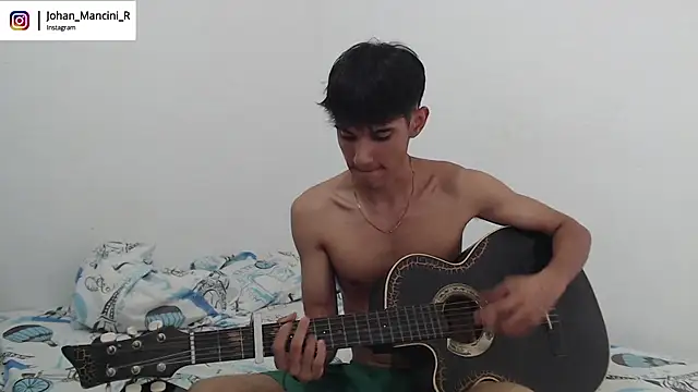 Snapshot of Johan_Mancini_R chatting on 8, 1, 2025 Johan Mancini R online show from 8, 1, 2025