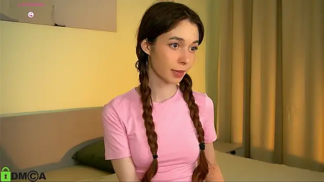 LittleOriana online show from 30, 1, 2025