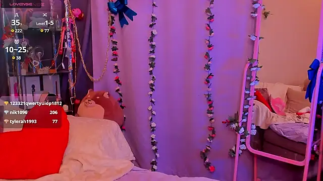 AliceOfWonders online show from 5, 1, 2025