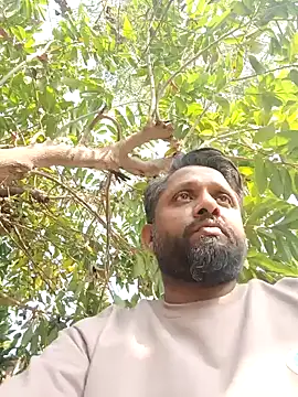 Snapshot of carria_homes chatting on 14, 1, 2025 carria homes online show from 14, 1, 2025